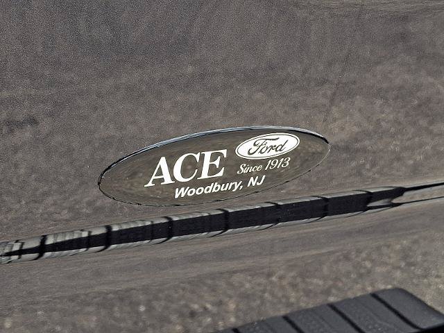 Used 2025 GMC Sierra 1500 SLT AWD/4WD image 32