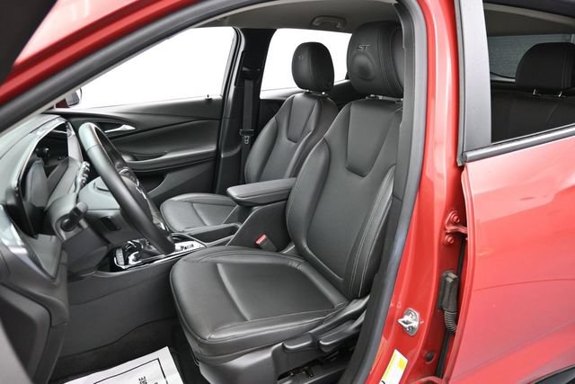 Used 2024 Buick Encore GX Sport Touring FWD image 12
