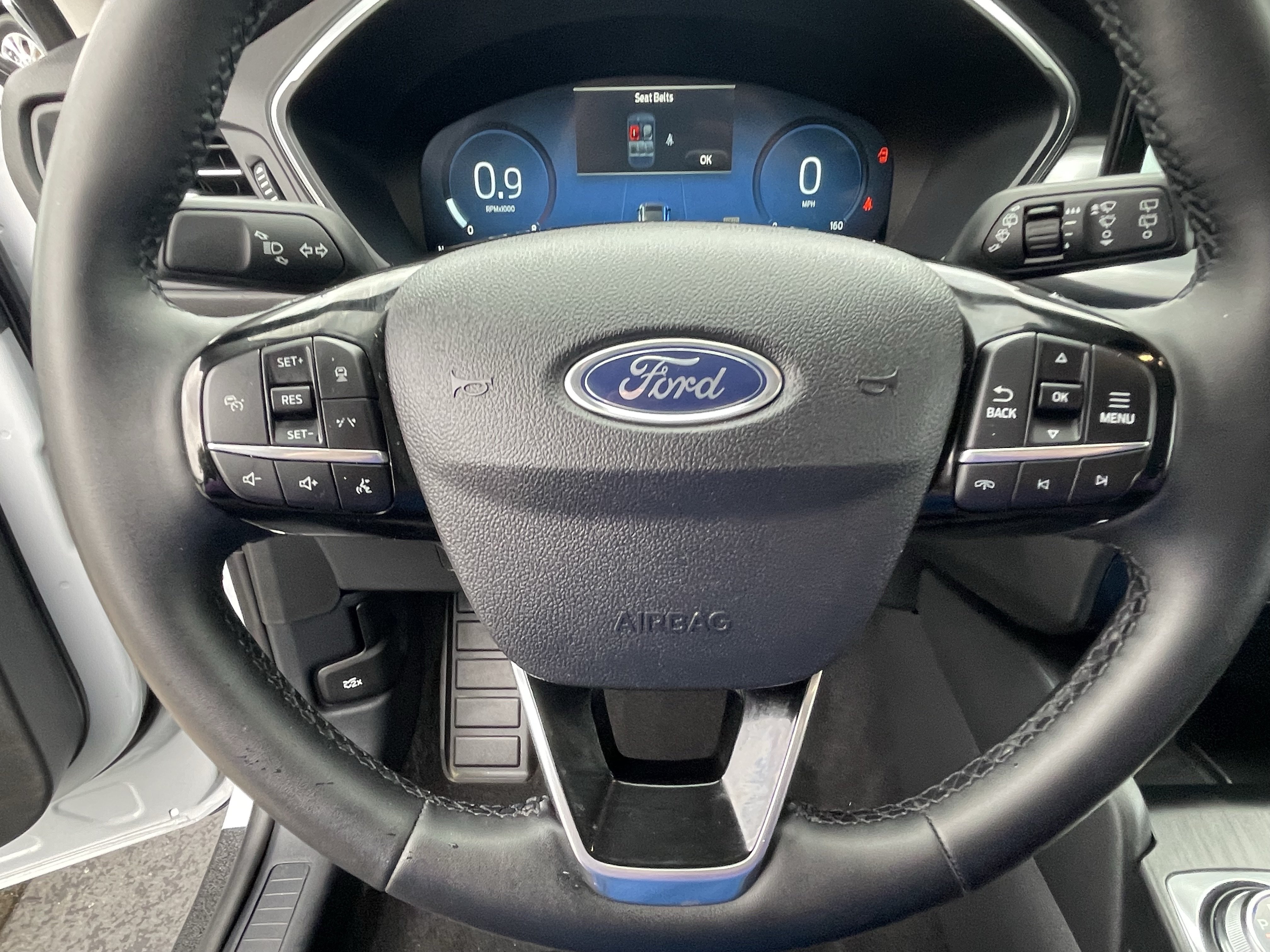 Certified 2025 Ford Escape Platinum AWD/4WD image 17