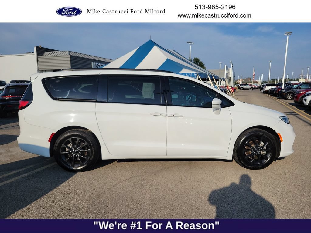 Used 2021 Chrysler Pacifica Touring w/ S Appearance Package FWD image 7
