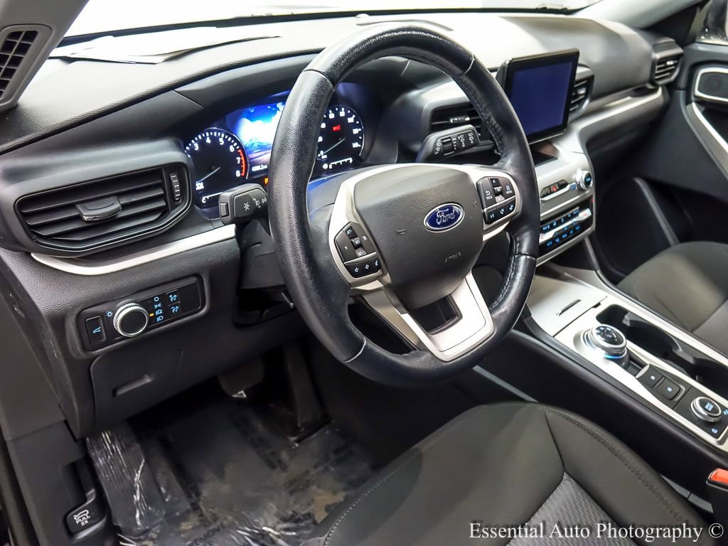 Certified 2022 Ford Explorer XLT image 12