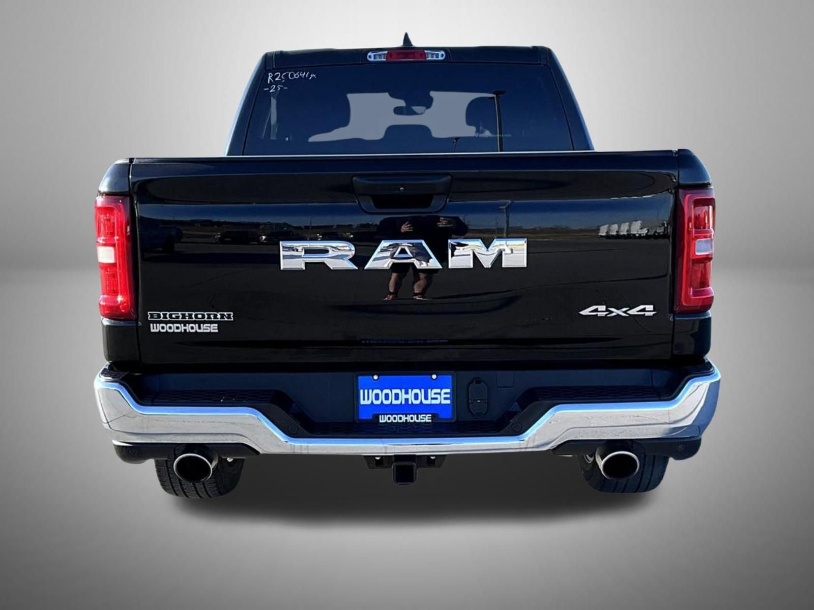 Used 2025 RAM 1500 Big Horn AWD/4WD image 6
