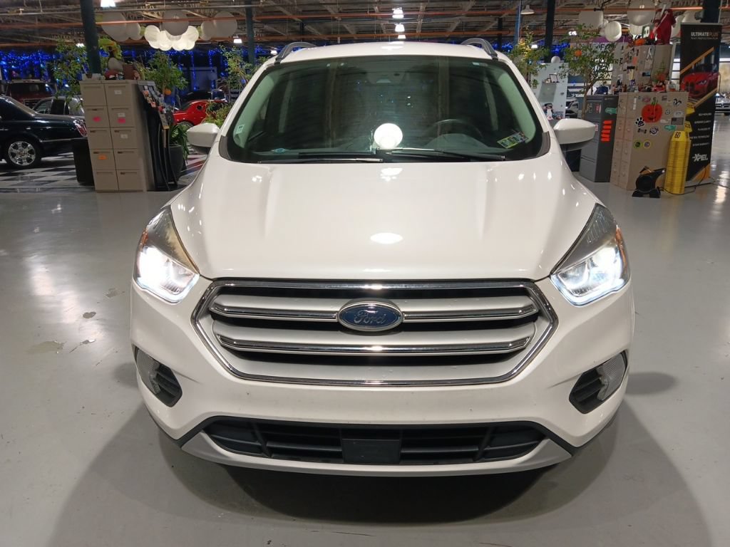 Certified 2018 Ford Escape SEL w/ Ford Safe & Smart Package AWD/4WD image 9