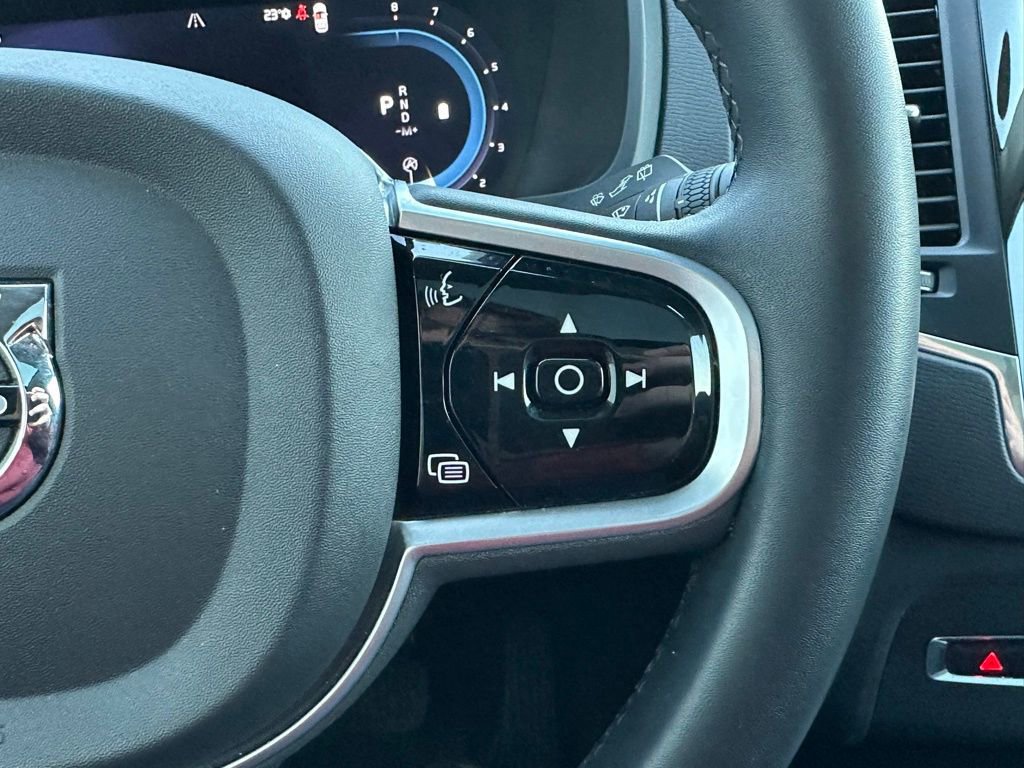 Used 2023 Volvo XC90 B5 Core w/ Protection Package Premier image 31