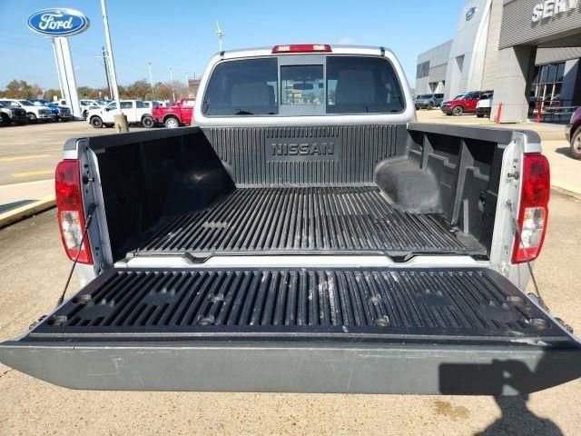 Used 2019 Nissan Frontier SV image 12