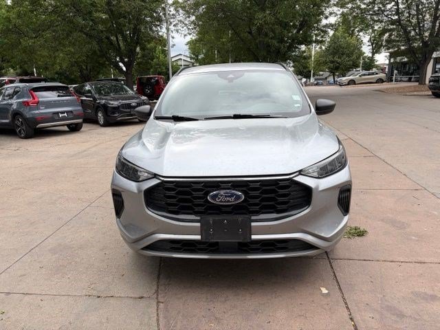 Certified 2024 Ford Escape ST-Line AWD/4WD image 7