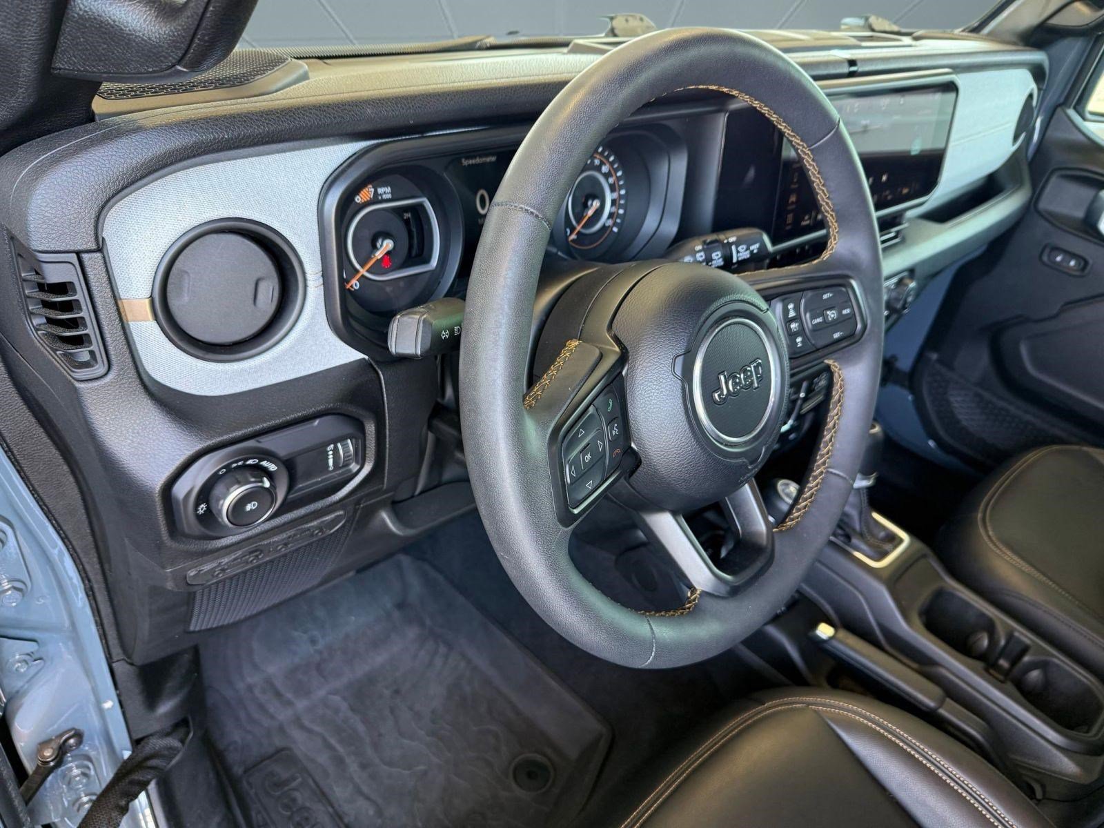 Used 2024 Jeep Wrangler Unlimited Sport AWD/4WD image 4