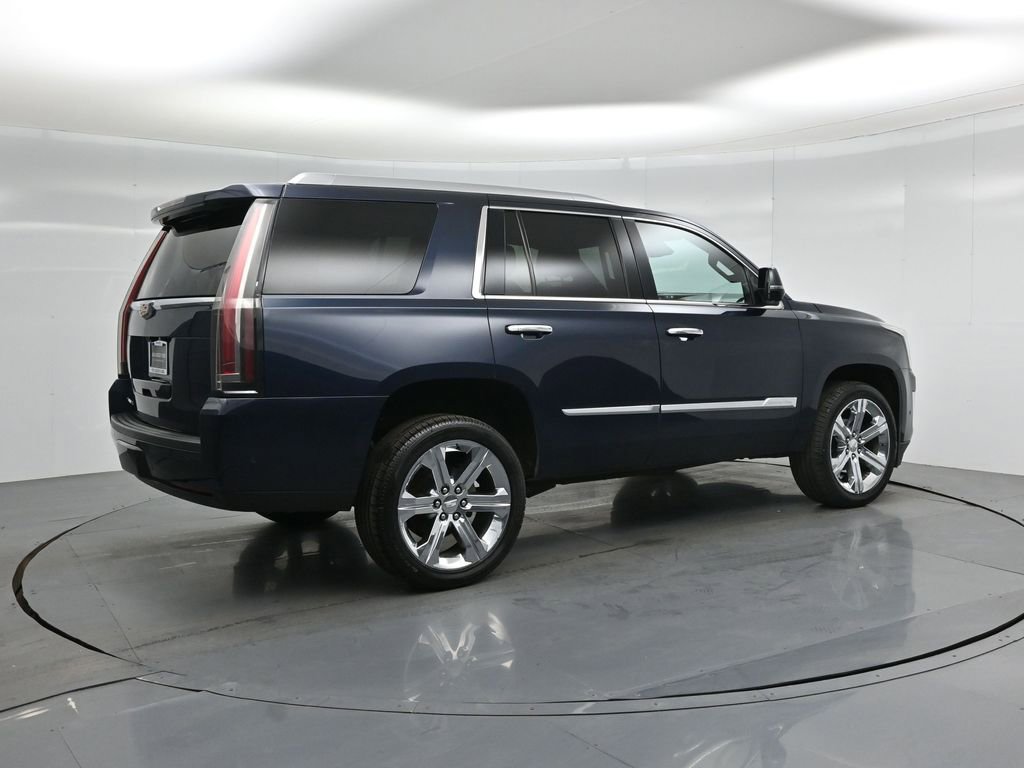 Used 2020 Cadillac Escalade Platinum image 30
