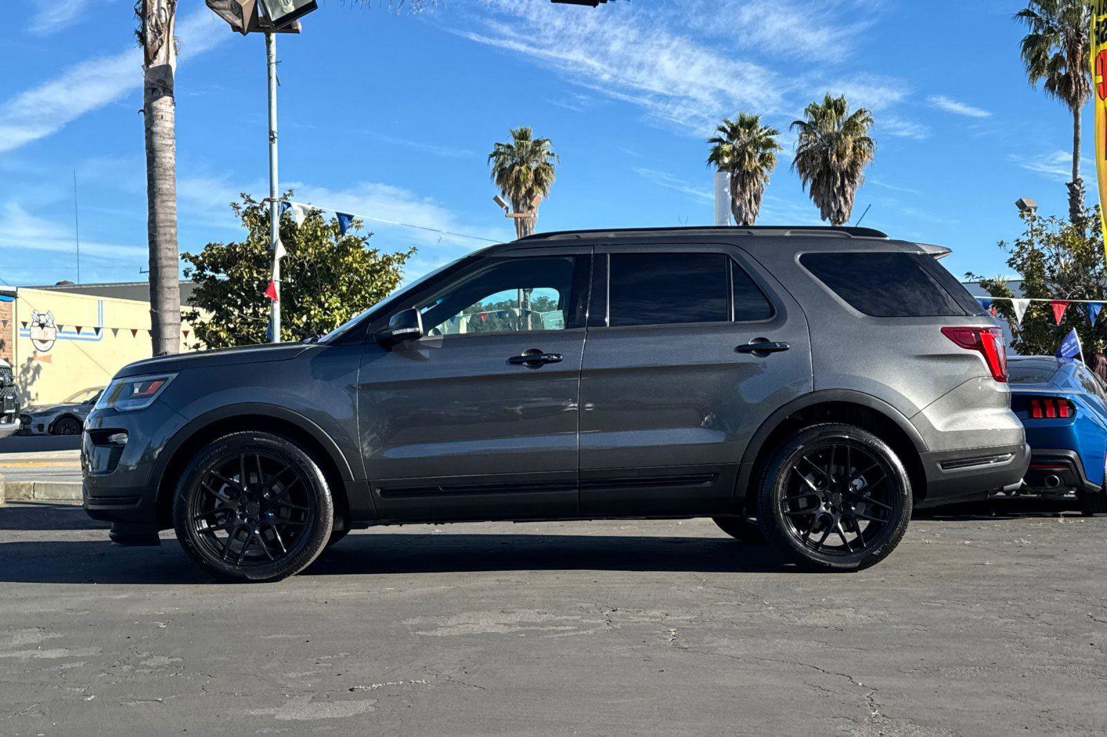 Certified 2019 Ford Explorer Sport image 2