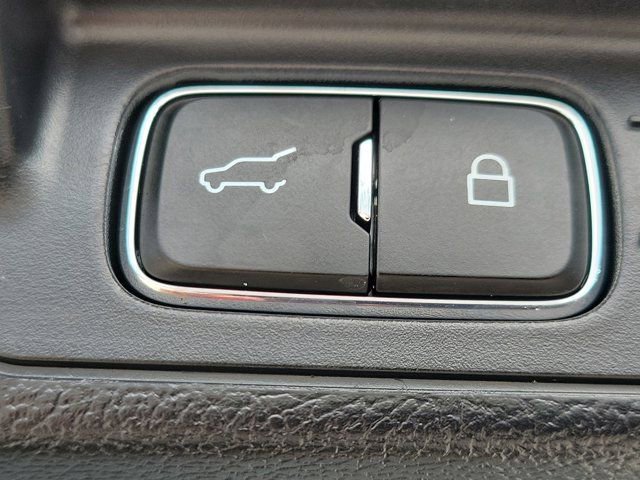 Certified 2023 Ford Explorer XLT w/ Equipment Group 202A image 13