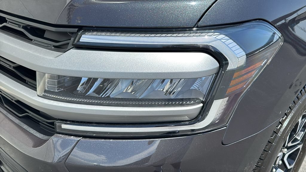 Certified 2024 Ford Expedition XLT RWD image 6