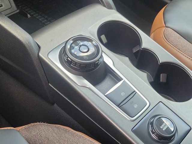 Certified 2025 Ford Bronco Sport Outer Banks w/ Outer Banks Tech Package+ AWD/4WD image 15