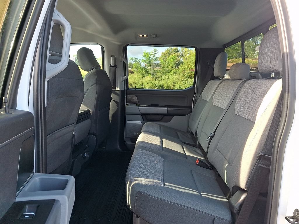 Certified 2023 Ford F250 XLT w/ XLT Premium Package AWD/4WD image 10