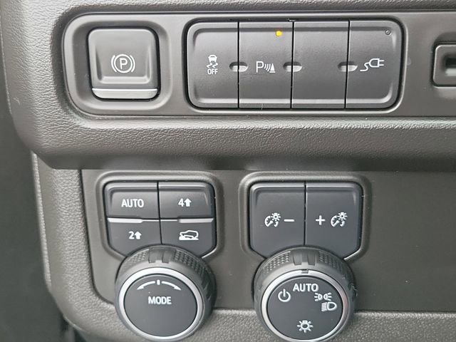 Used 2021 Chevrolet Suburban LS AWD/4WD image 20