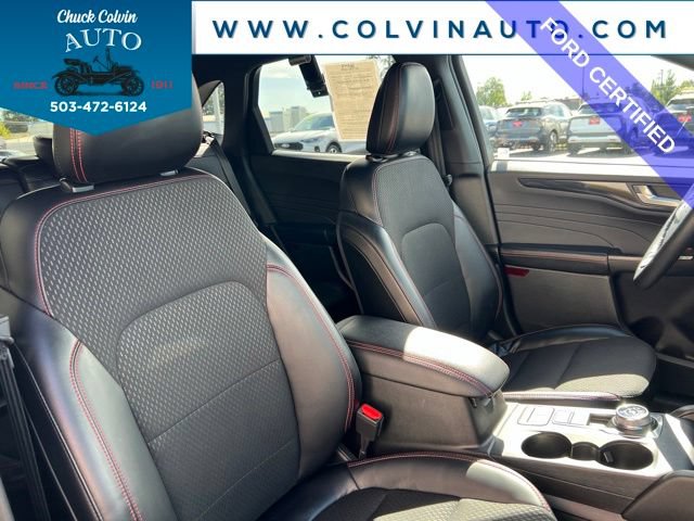 Certified 2025 Ford Escape ST-Line Select AWD/4WD image 24