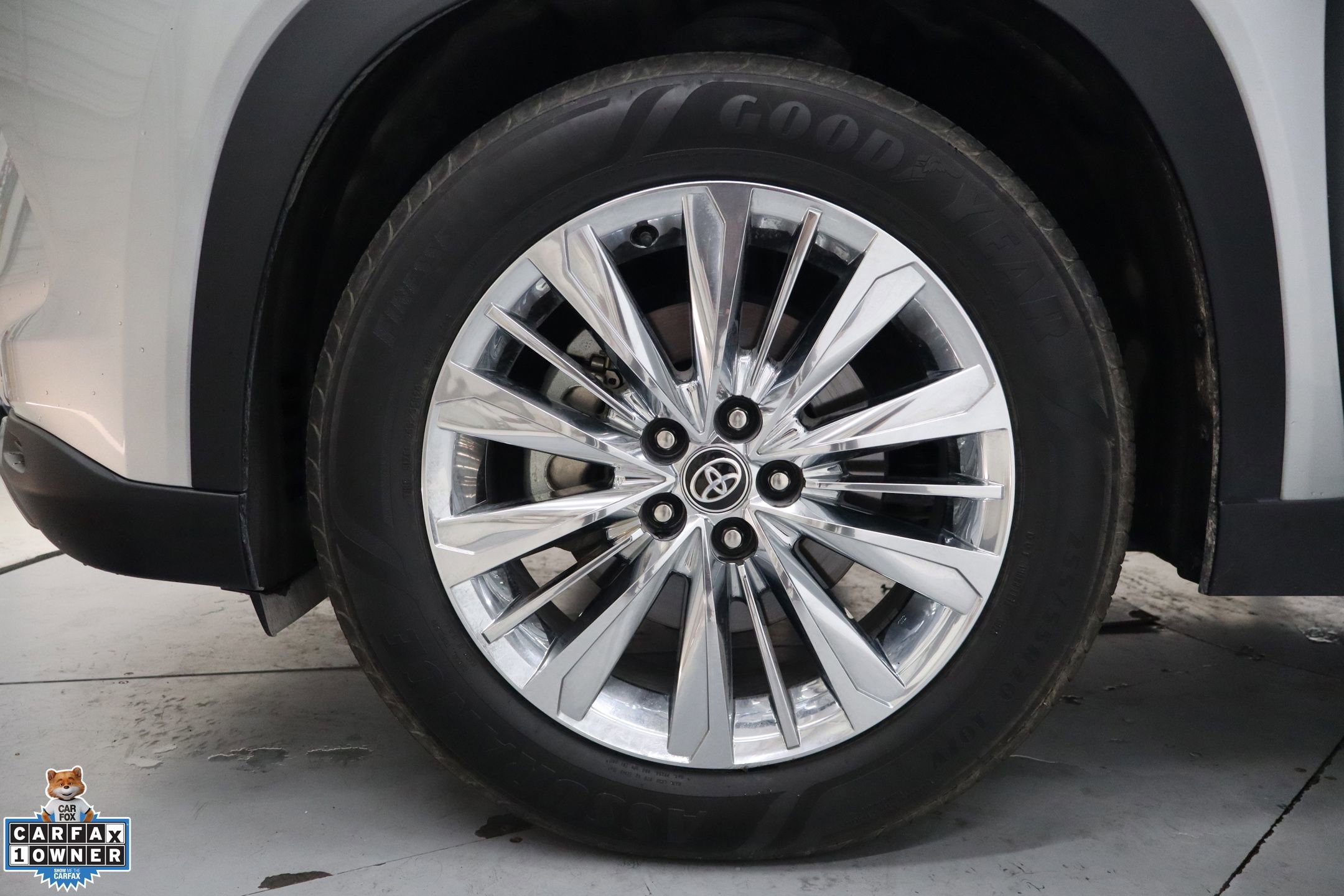Used 2024 Toyota Grand Highlander AWD image 10