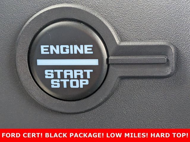 Certified 2025 Ford Bronco Outer Banks w/ Black Appearance Package AWD/4WD image 16