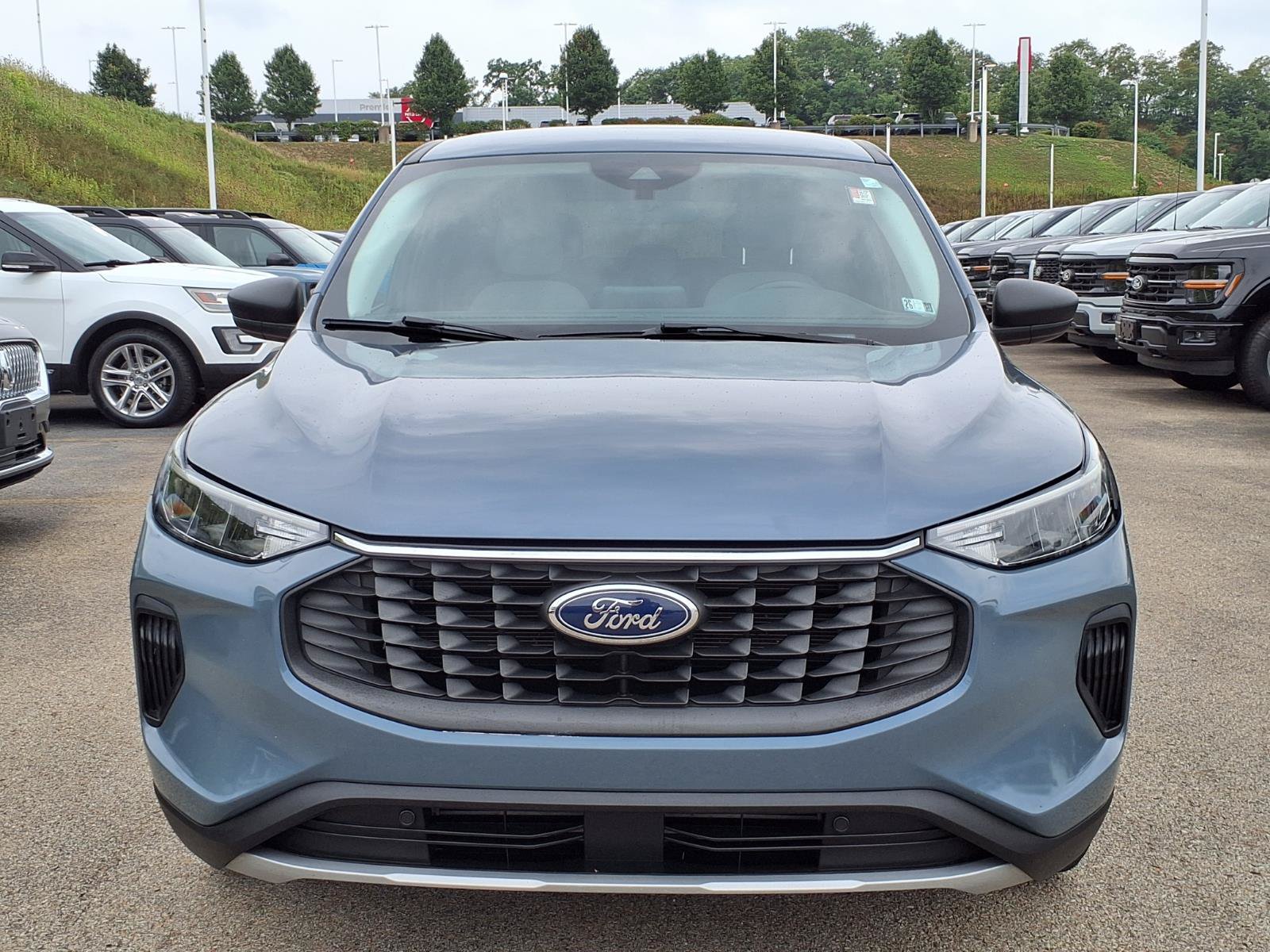 Certified 2023 Ford Escape Active AWD/4WD image 2