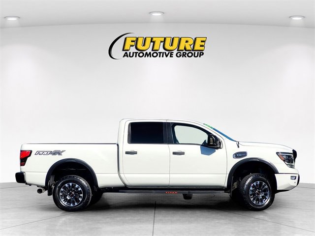Used 2021 Nissan Titan PRO-4X w/ Pro-4x Convenience Package image 6