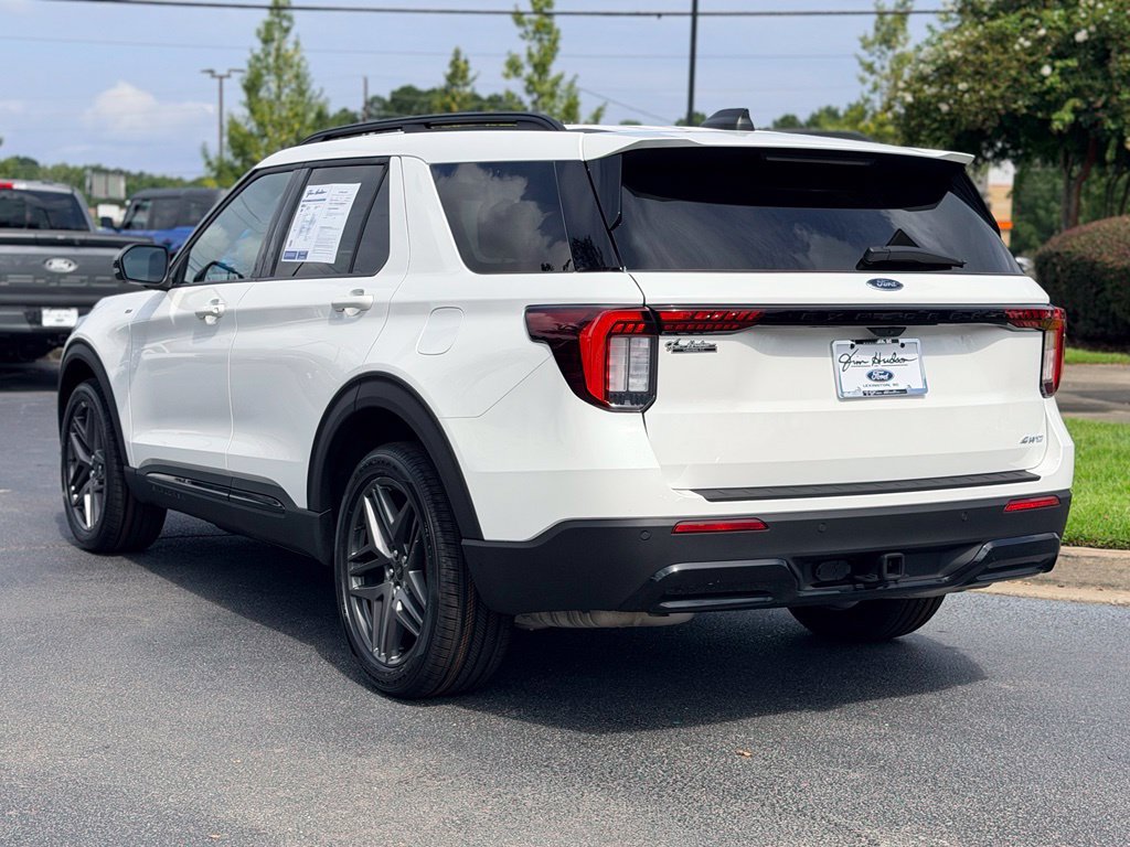 Certified 2025 Ford Explorer ST-Line w/ ST-Line Street Pack AWD/4WD image 6