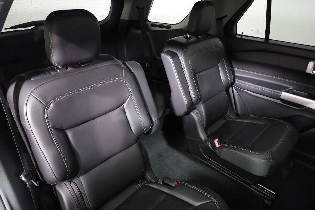 Certified 2024 Ford Explorer XLT w/ Equipment Group 202A AWD/4WD image 10