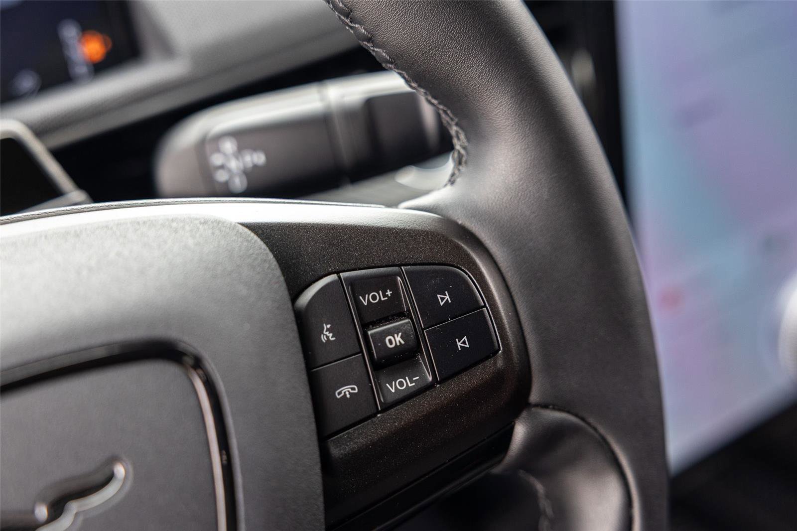 Certified 2025 Ford Mustang Mach-E Select RWD image 19