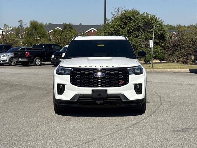 Certified 2025 Ford Explorer ST AWD/4WD image 2