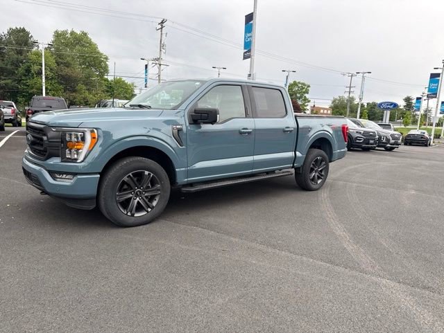 Certified 2022 Ford Explorer XLT w/ Equipment Group 202A AWD/4WD image 2