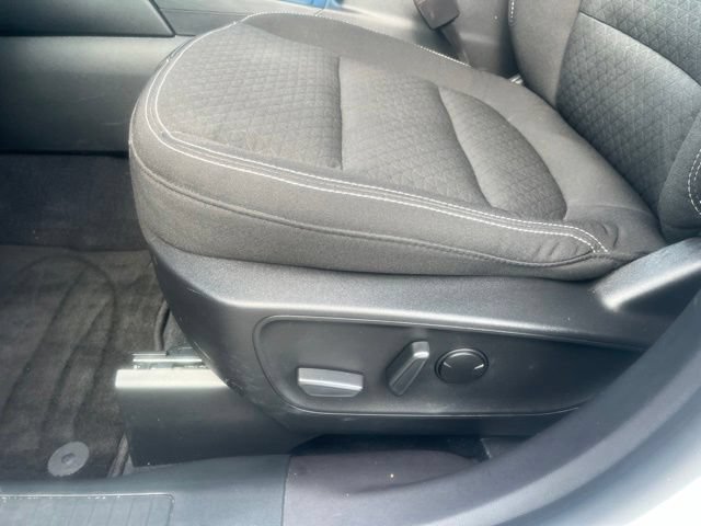 Certified 2023 Ford Escape Active AWD/4WD image 11