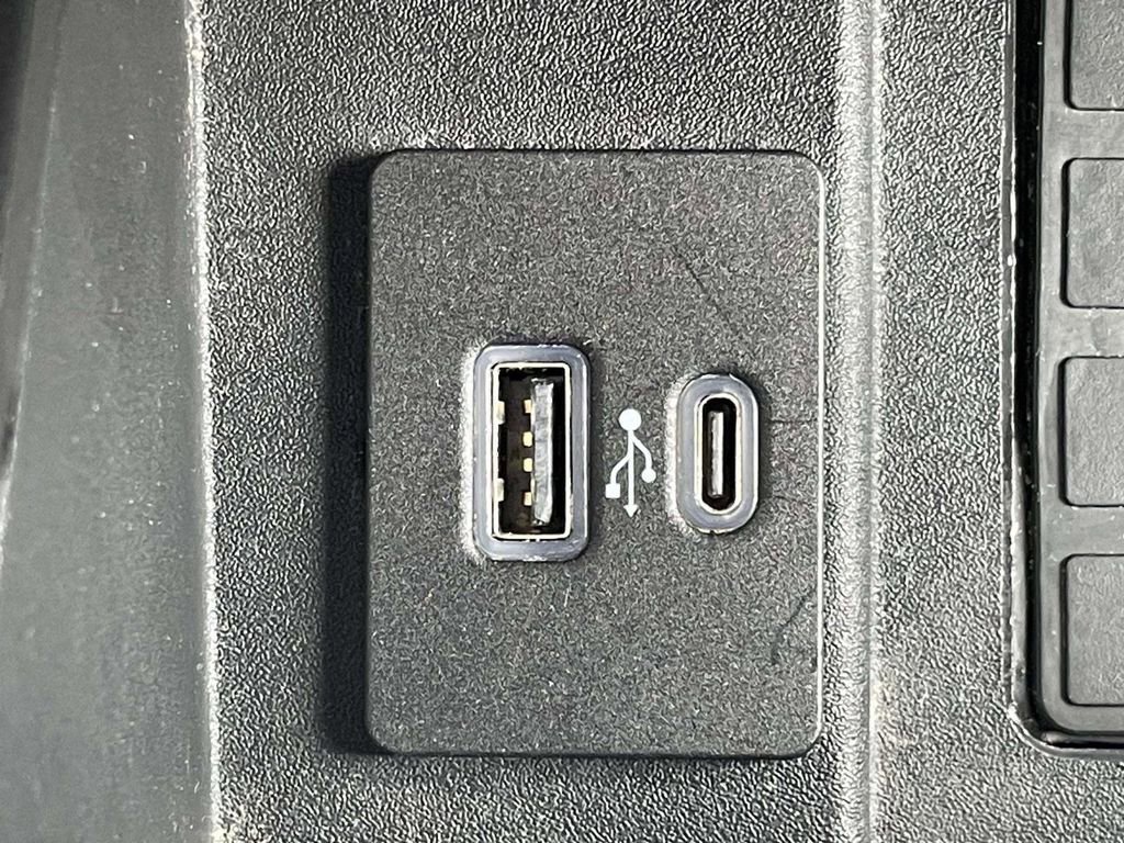 Certified 2021 Ford F350 Lariat w/ Lariat Ultimate Package image 23