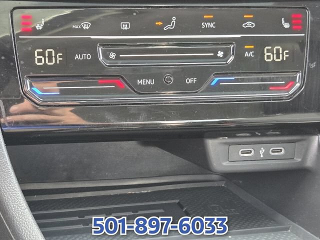 Used 2025 Volkswagen Jetta SE FWD image 20