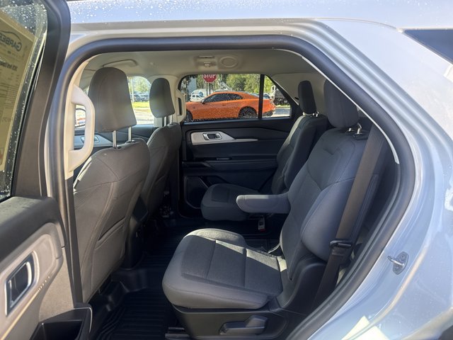 Certified 2025 Ford Explorer Active RWD image 18