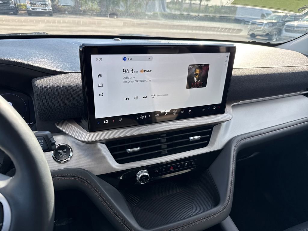 Certified 2025 Ford Explorer Active w/ Active Comfort Package image 18