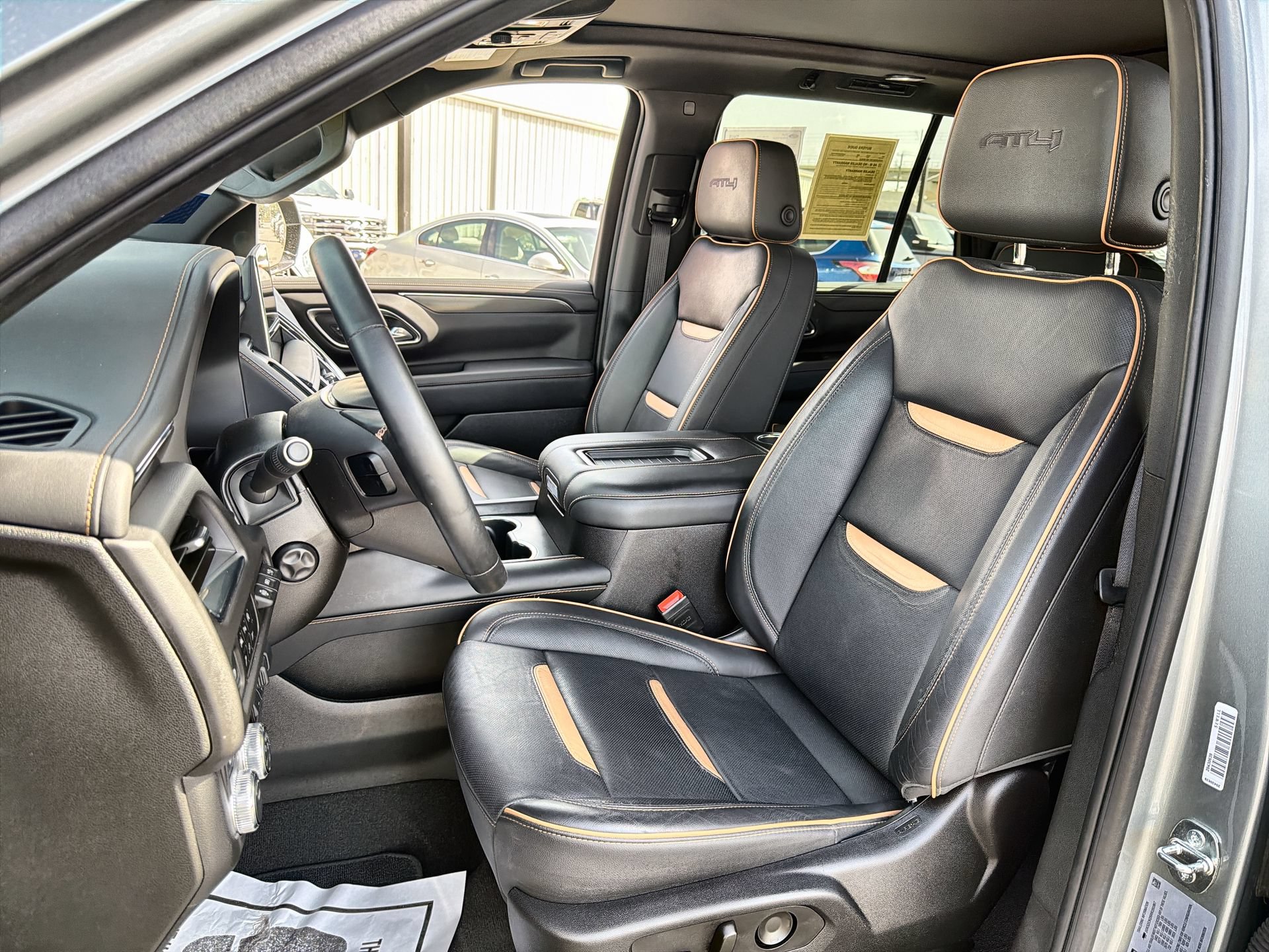 Used 2024 GMC Yukon AT4 w/ Technology Package AWD/4WD image 11