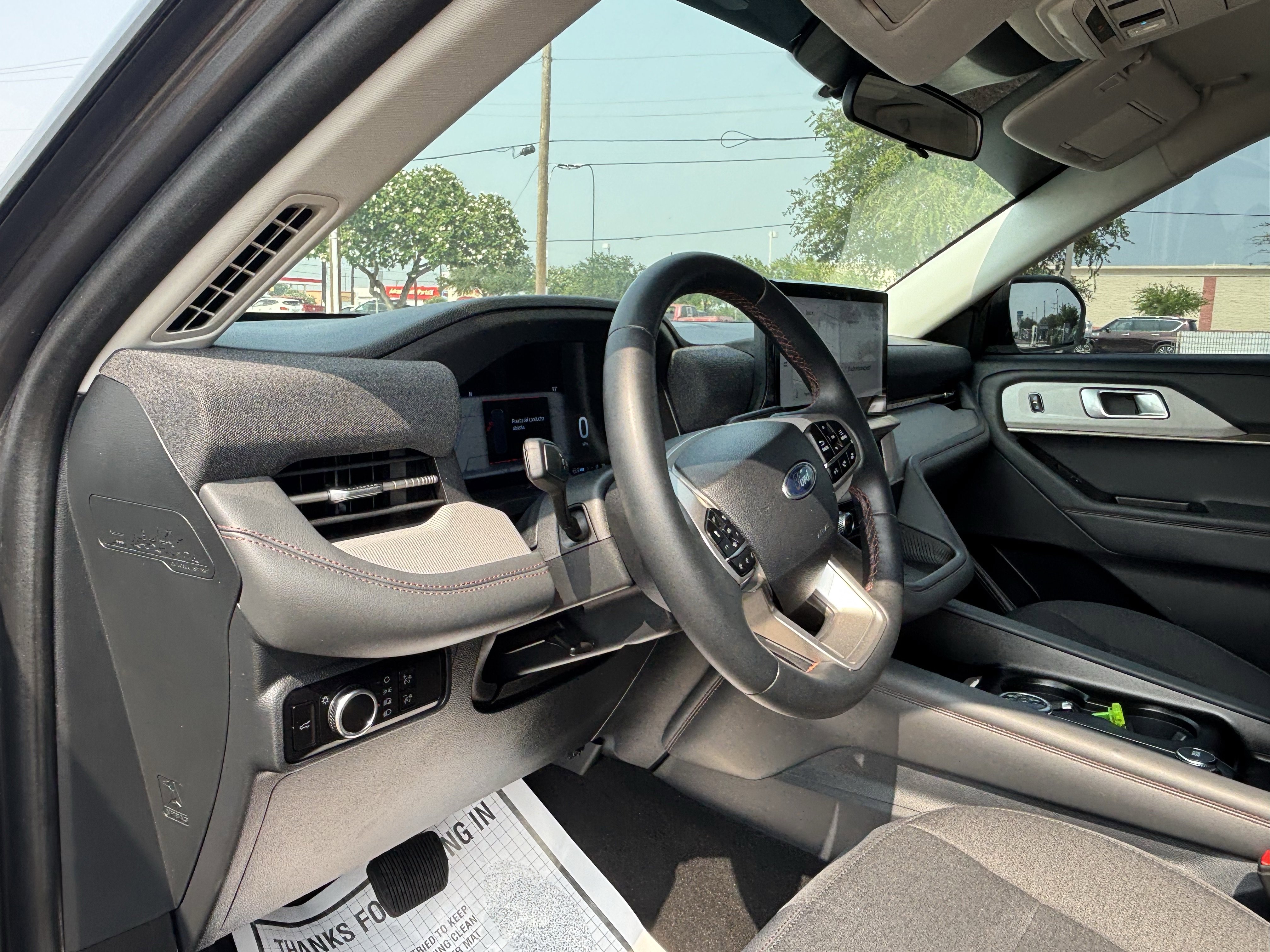 Certified 2025 Ford Explorer Active RWD image 12