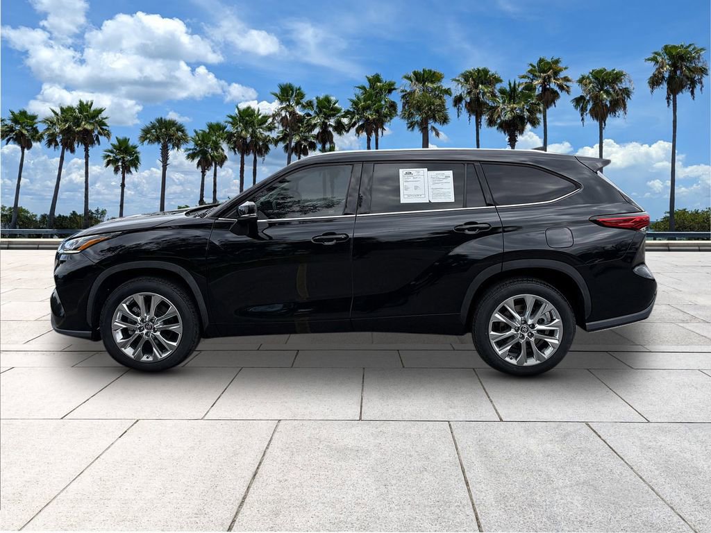 Used 2020 Toyota Highlander Limited image 6