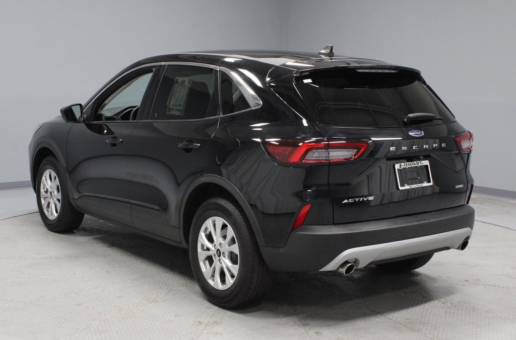 Certified 2023 Ford Escape Active w/ Tech Pack #2 image 3