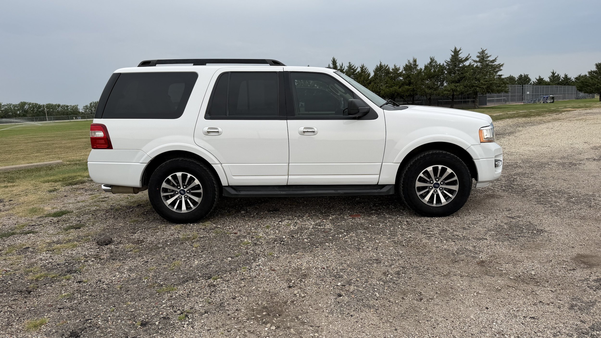 Certified 2017 Ford Expedition XLT AWD/4WD image 2