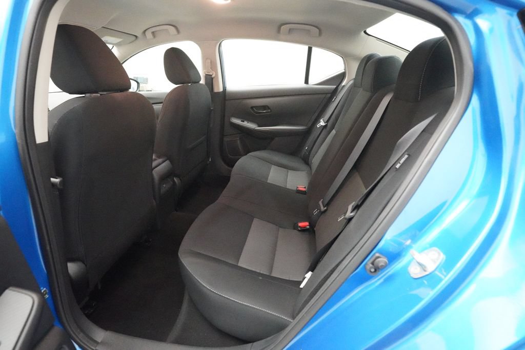 Used 2025 Nissan Sentra SV FWD image 15