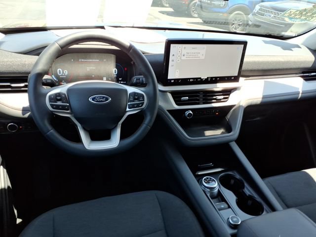 Certified 2025 Ford Explorer Active AWD/4WD image 4