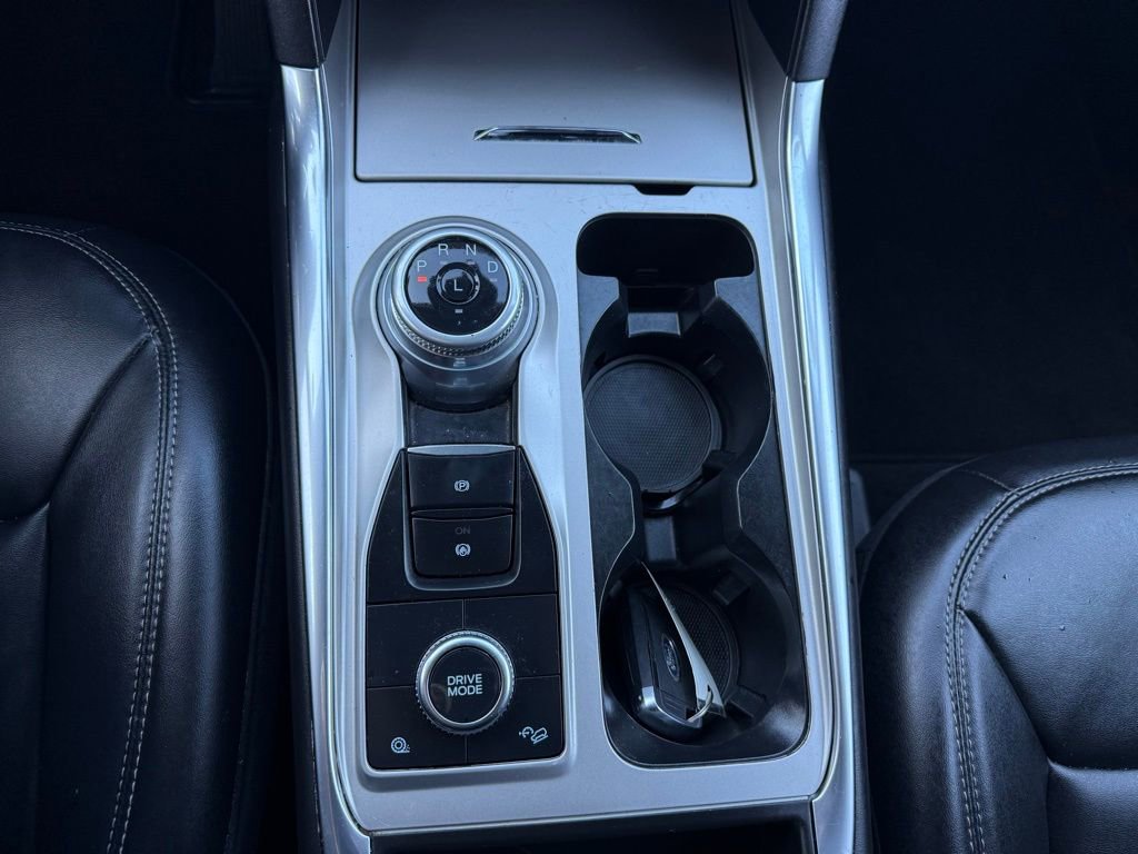 Certified 2022 Ford Explorer XLT w/ Equipment Group 202A image 9