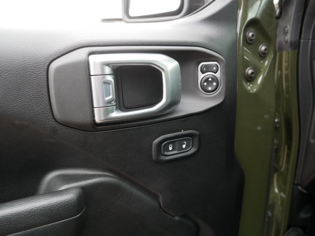 Used 2023 Jeep Wrangler Sport AWD/4WD image 15