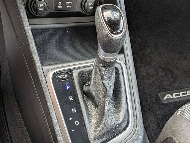 Used 2022 Hyundai Accent SE FWD image 12