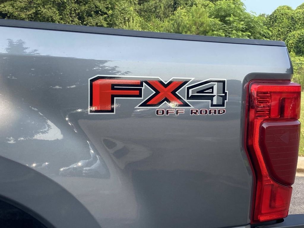 Certified 2022 Ford F350 Platinum w/ FX4 Off-Road Package AWD/4WD image 12