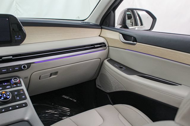 Used 2024 Hyundai Palisade Limited AWD/4WD image 23