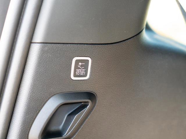 Used 2023 Jeep Wagoneer BASE w/ Convenience Group I image 12