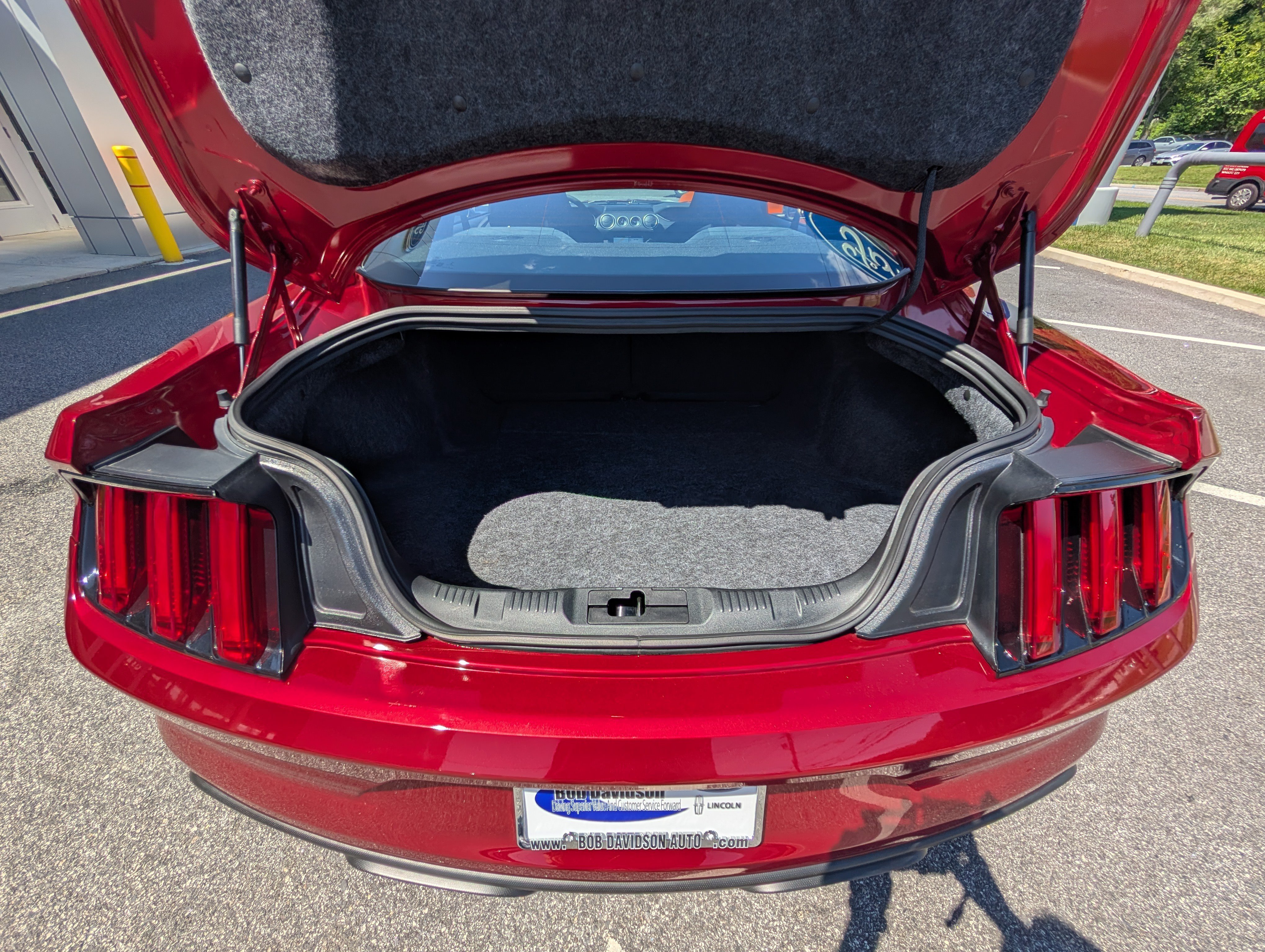Certified 2018 Ford Mustang Shelby GT350 w/ Electronics Package RWD image 14