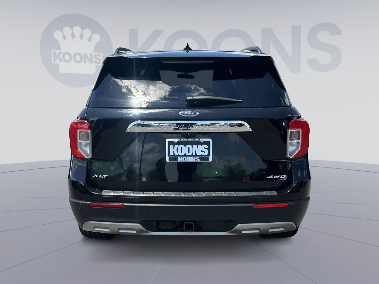 Certified 2022 Ford Explorer XLT w/ Equipment Group 202A AWD/4WD image 15