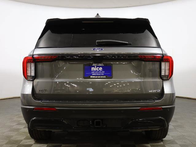Certified 2025 Ford Explorer ST-Line AWD/4WD image 6