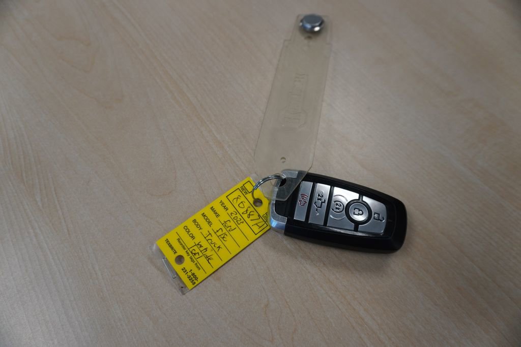 Certified 2023 Ford F150 Lariat w/ FX4 Off-Road Package image 34